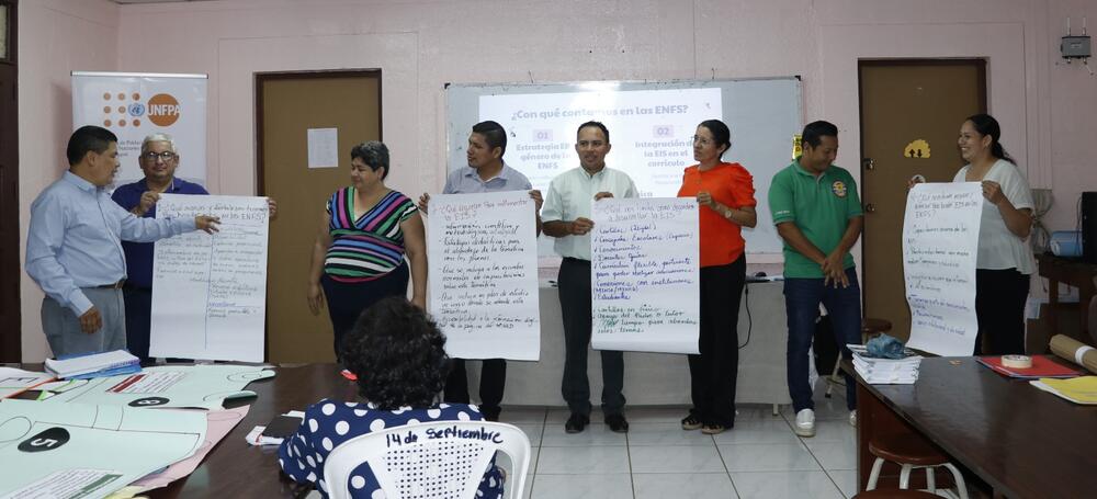 Participantes de Taller de Educación Integral de la Sexualidad dirigido a Docentes de Escuelas Normales de Formación Superior