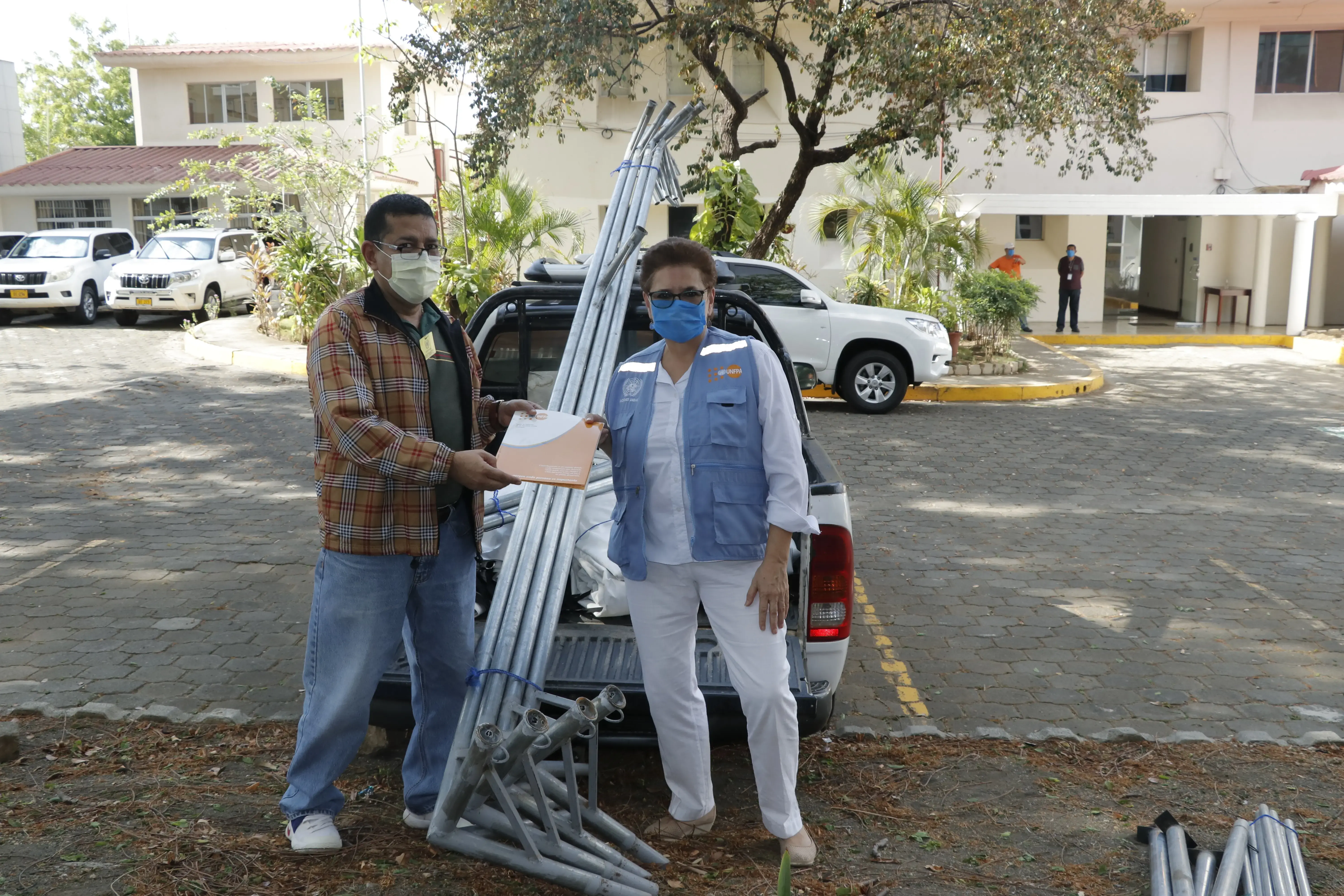 UNFPA entrega a MINSA carpa médica en respuesta humanitaria  ante el coronavirus en Nicaragua