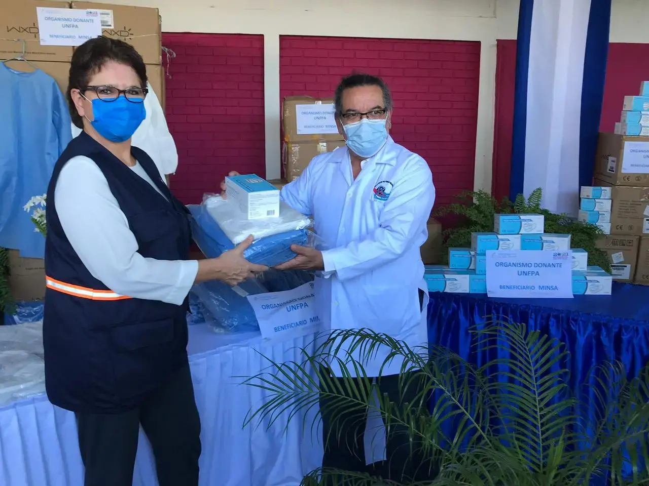 UNFPA entrega equipos de protección para el personal de salud